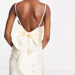 EVER NEW Mini Beige Dress with Open Back and Large Bow Detail size 4